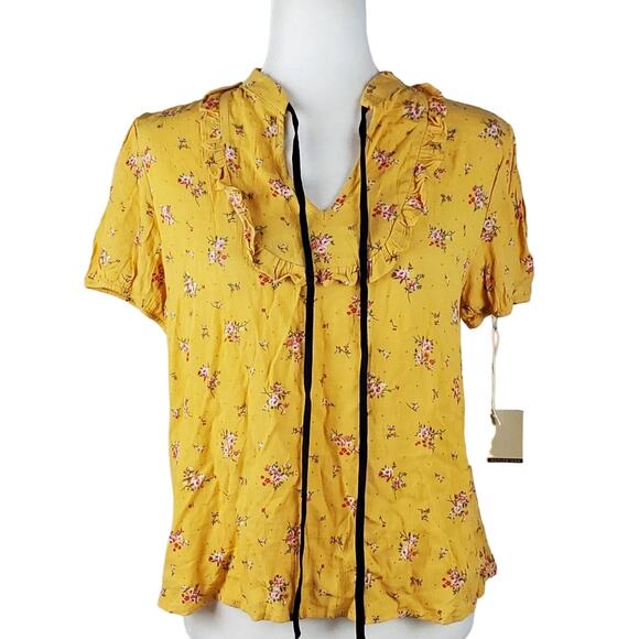 Active USA Tops - Yellow floral print top NWT medium